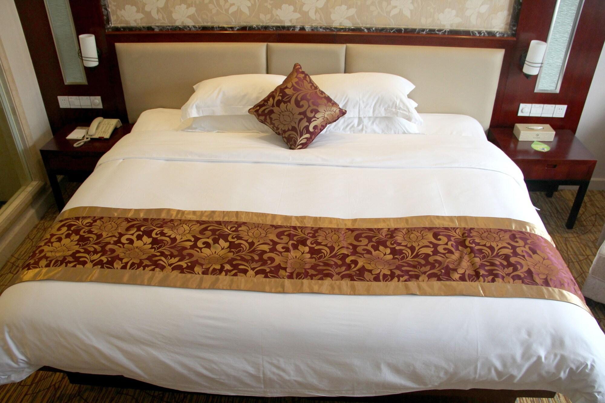 Haili Garden Hotel Гуанчжоу Экстерьер фото